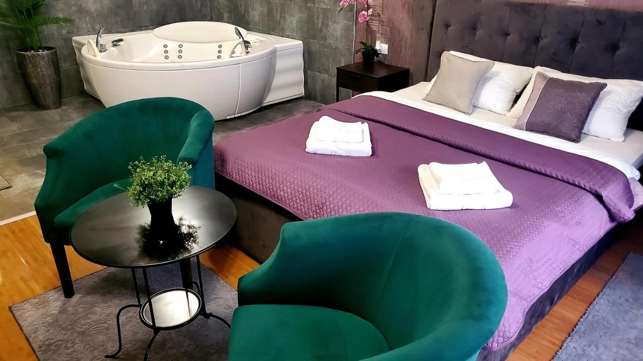 Restoran Orijent 5 Aparthotel Сомбор Екстериор снимка